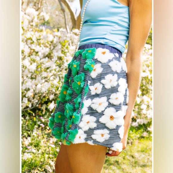 New! QUEEN OF SPARKLES Green Colorblock Flower Fur Mini Skirt - Picture 1 of 11